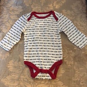 Chick 🐥 Pea onesie